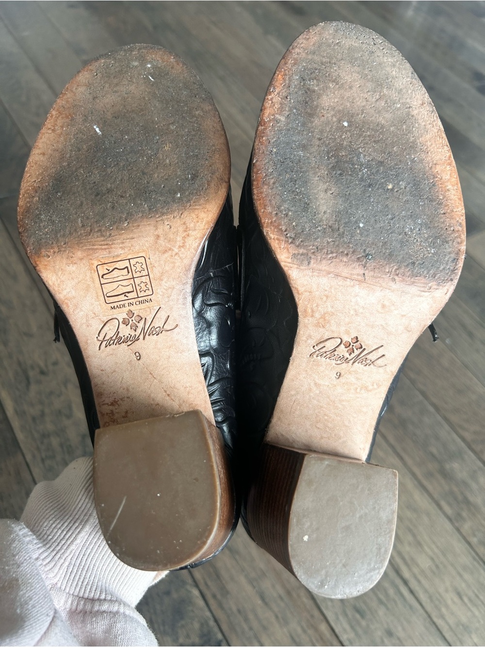 Patrica Nash Black Leather Clogs - Picture 7 of 7